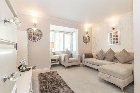 One Bedroom Apartment In Loughton