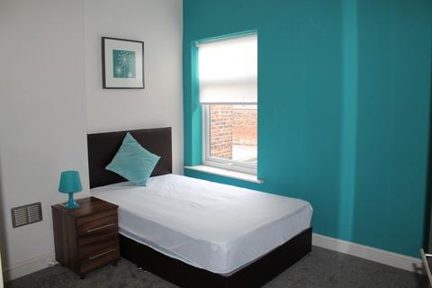 1 bedroom in a house share to rent - Room 4, Lovely Lane, Warrington