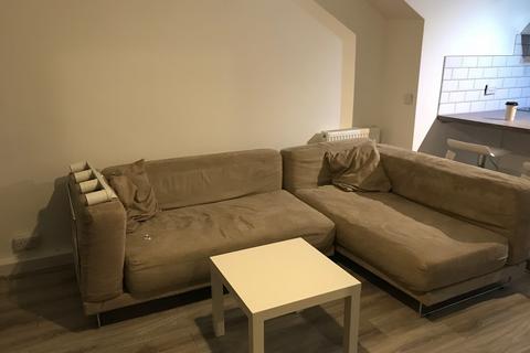 Studio to rent, Lyon Street, Southampton