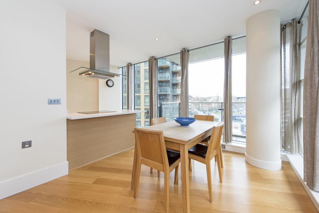 Dining & Kitchen Area