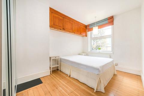 2 bedroom flat to rent - Matilda House, St. Katharines Way, London