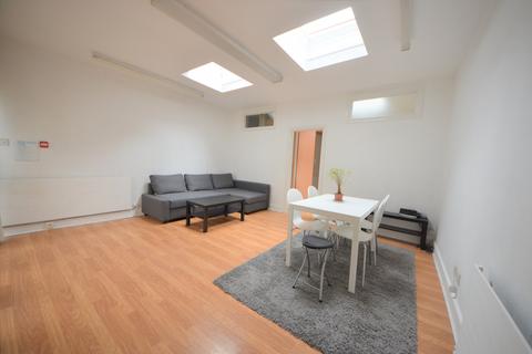 1 bedroom apartment to rent, City Road, Angel, Islington, London, EC1V