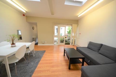 1 bedroom apartment to rent, City Road, Angel, Islington, London, EC1V