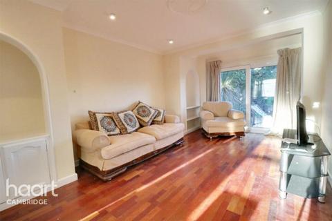 1 bedroom in a house share to rent, Holbrook Road, Cambridge