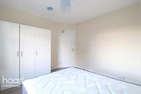 1 bedroom in a house share to rent, Holbrook Road, Cambridge