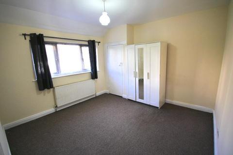 4 bedroom semi-detached house to rent, OAKINGTON MANOR DRIVE, WEMBLEY, MIDDLESEX, HA9 6LY