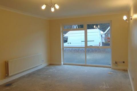 3 bedroom detached house to rent, Byron Court, Stoke-On-Trent