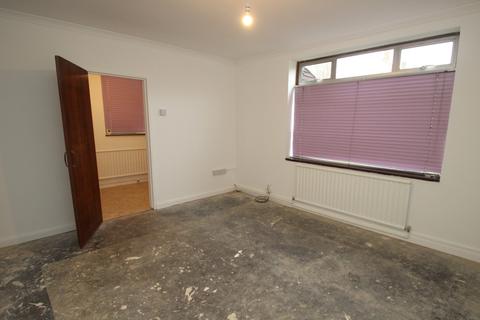 3 bedroom semi-detached house for sale - Clarendon Path, Orpington, BR5