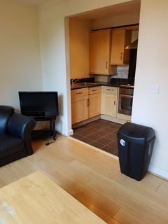 4 bedroom apartment to rent, Wynnstay Grove  Manchester