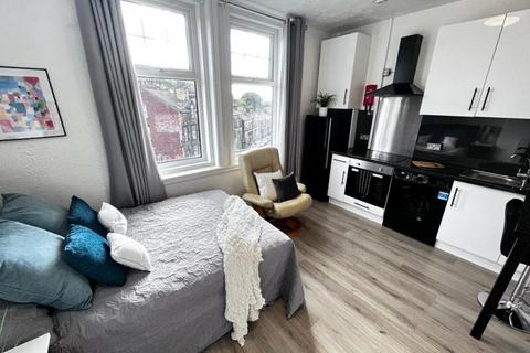 undefined, 2 Regent Park Avenue, Leeds LS6