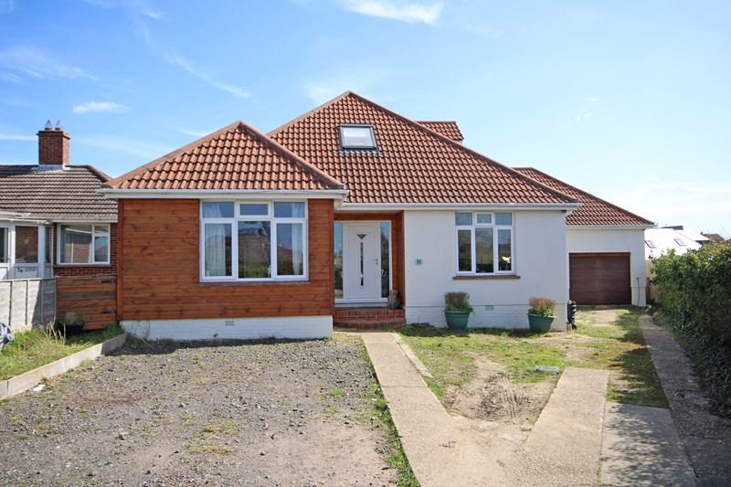 Barton Drive, Barton On Sea, New Milton 4 bed chalet £695,000