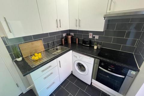 2 bedroom flat to rent, 9 North Grange Road, Leeds LS6