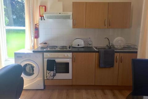 2 bedroom flat to rent, Ridgeway House, Leeds LS6