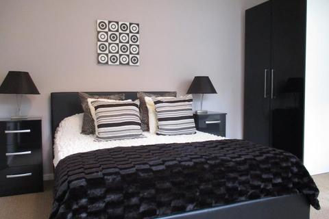 2 bedroom terraced house to rent, Station Parade, Leeds LS5