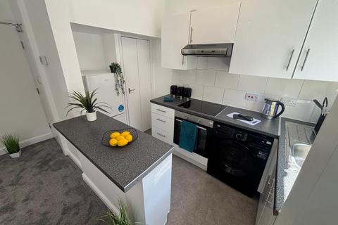 3 bedroom terraced house to rent, Granby Place, Leeds LS6