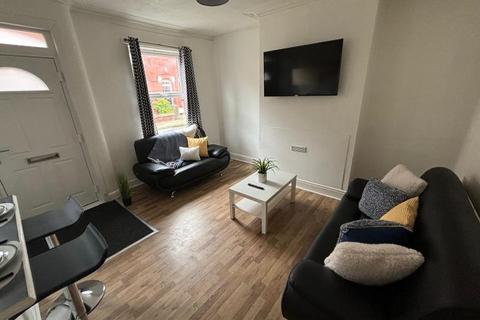 3 bedroom terraced house to rent, Granby Grove, Leeds LS6