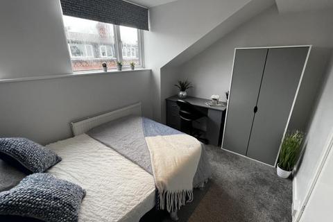 3 bedroom terraced house to rent, Granby Place, Leeds LS6