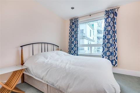 2 bedroom flat to rent, Drake House, 14 St George Wharf, London