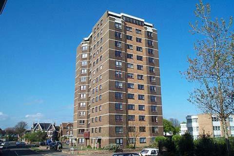 2 bedroom apartment to rent, South Terrace, Littlehampton, West Sussex
