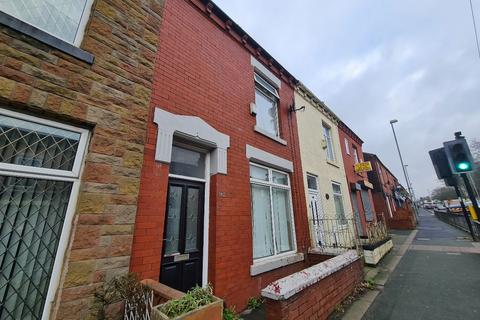2 bedroom terraced house to rent, Hollins Road Oldham OL8 4SR