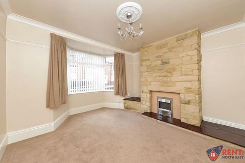 3 bedroom semi-detached house to rent, Fern Dene Road, Gateshead
