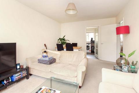 2 bedroom maisonette for sale, Tring