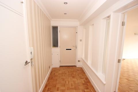 2 bedroom apartment to rent - Esplanade Gardens, Westcliff-On-Sea