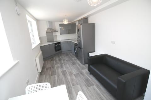 3 bedroom flat to rent - Kingston Road, Portsmouth