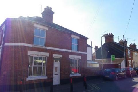 2 bedroom terraced house to rent, Wood Street, Northants, Kettering, NN16