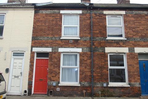 2 bedroom terraced house to rent, Burkitt Street, Kings Lynn