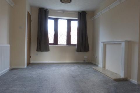 2 bedroom semi-detached house to rent, Debdale Avenue, Worcester