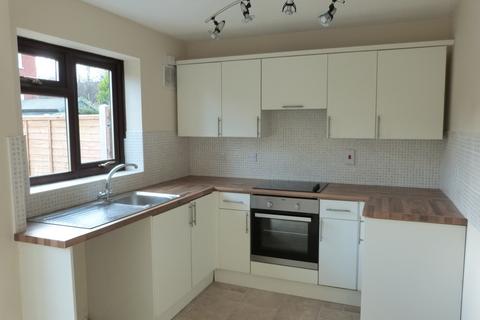 2 bedroom semi-detached house to rent, Debdale Avenue, Worcester