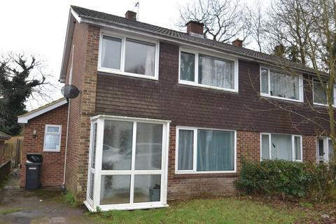 4 bedroom semi-detached house to rent, Shaftesbury Road, Canterbury, Student Property
