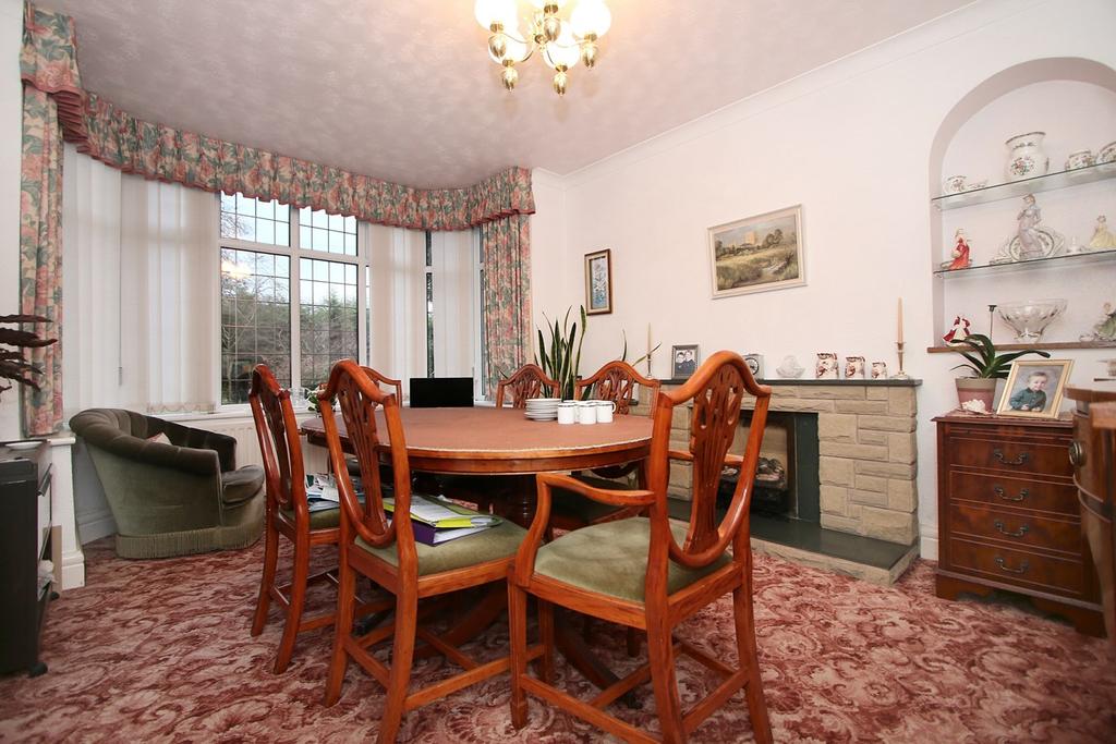 Pedmore Hall Lane, Pedmore, Stourbridge, DY9 3 bed detached house £