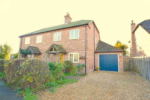 3 bedroom end of terrace house to rent, Harmer Cottages, North Mundham, Chichester, PO20