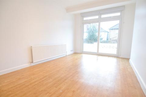 3 bedroom semi-detached house to rent, Hollingbourne Road, London, SE24