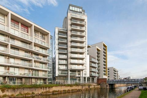 1 bedroom apartment to rent, Ursula Gould Way, E14