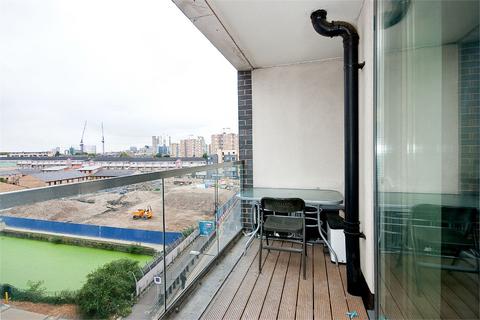 1 bedroom apartment to rent, Ursula Gould Way, E14
