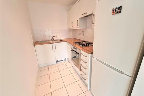 1 bedroom apartment to rent, Wooldridge Close, Bedfont