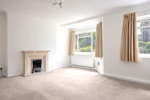 2 bedroom flat to rent, QUEENS COURT, QUEENS ROAD, RICHMOND