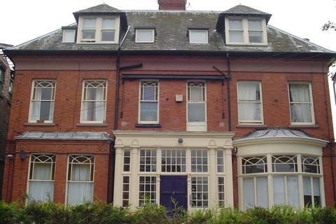 2 bedroom flat to rent, greenheys road, toxteth, liverpool  L8