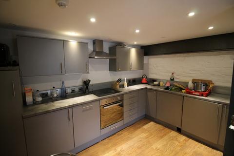 4 bedroom flat to rent, Flat , St. Annes Well Brewery, Lower North Street, Exeter