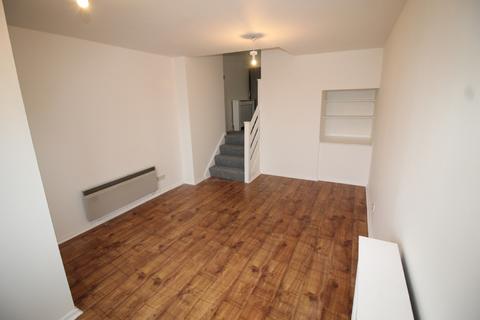2 bedroom terraced house to rent, Exwick