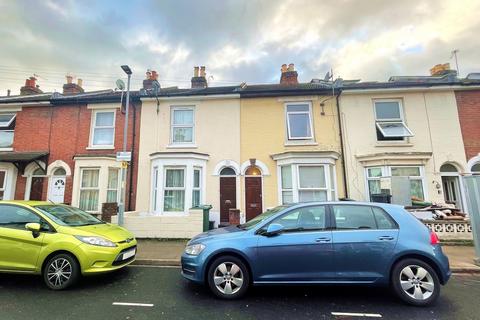4 bedroom terraced house to rent, Margate Road, Southsea