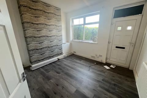 2 bedroom terraced house to rent, Moat Road, Walsall WS2