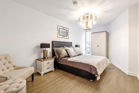 2 bedroom apartment to rent, Royal Winchester House,  Bracknell,  RG12