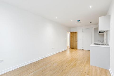 2 bedroom apartment to rent, Royal Winchester House,  Bracknell,  RG12