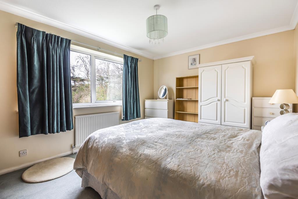 Bedroom 2 (2)