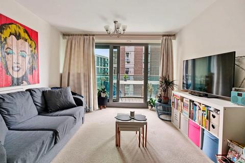 1 bedroom apartment for sale - Bridges Court Road, London SW11