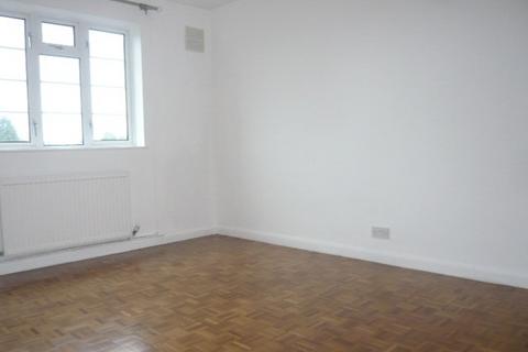 2 bedroom flat to rent, Spring Road, Feltham